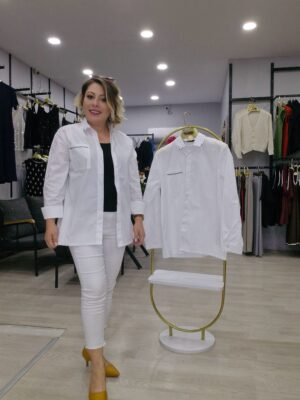 likralı geniş kalıp yaka cep kenarinda taş detaylı